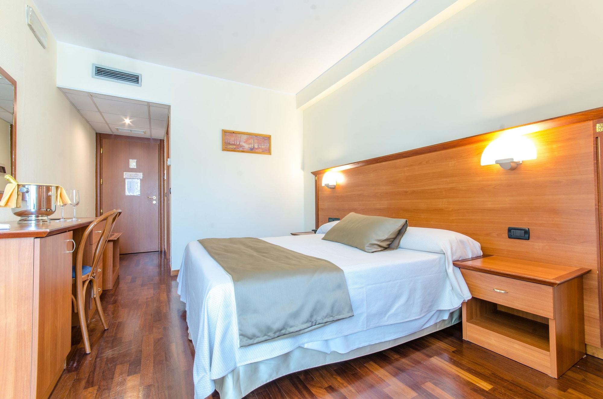 Hotel Federico II Л'Акуила Экстерьер фото