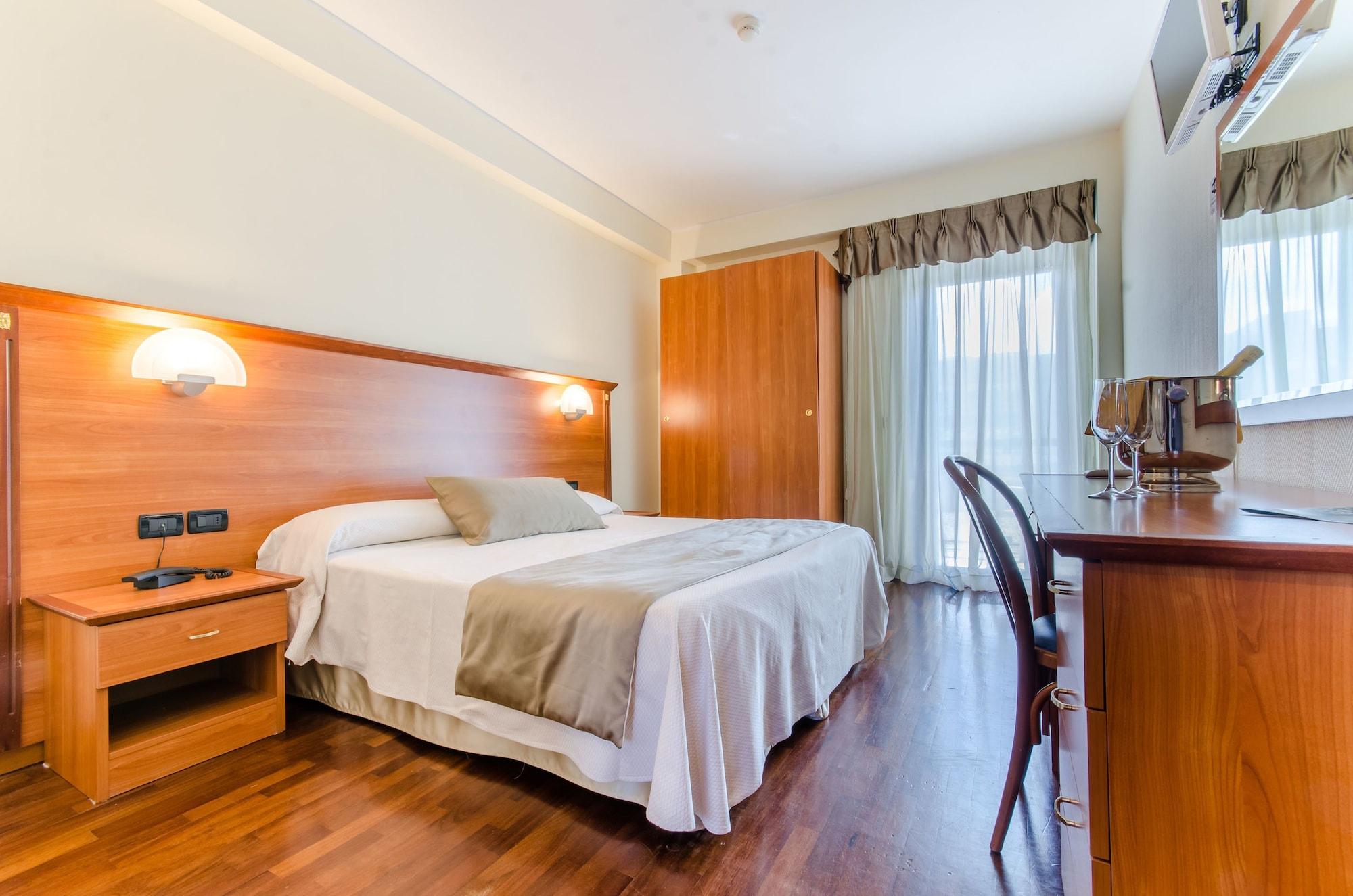 Hotel Federico II Л'Акуила Экстерьер фото