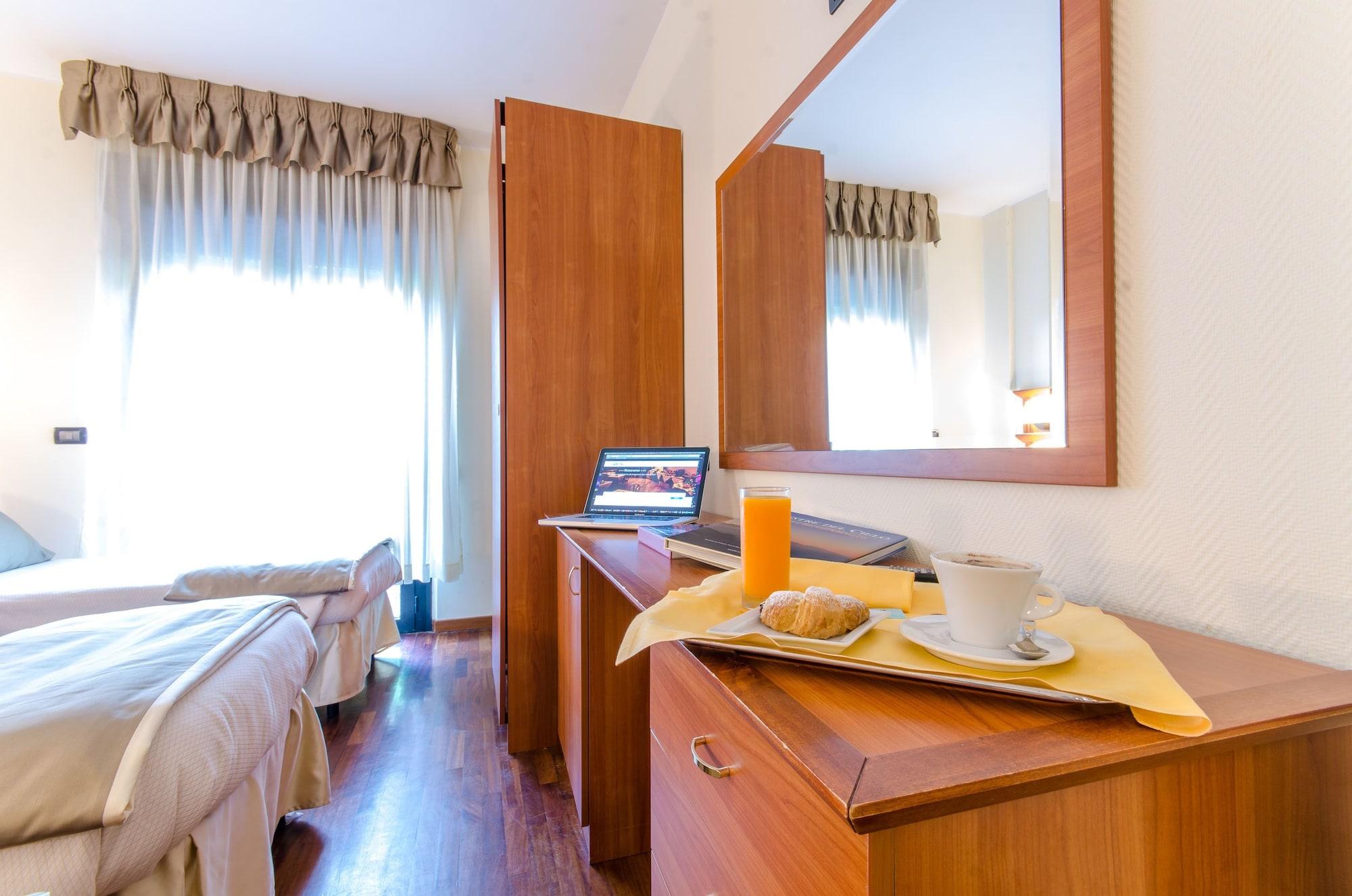 Hotel Federico II Л'Акуила Экстерьер фото