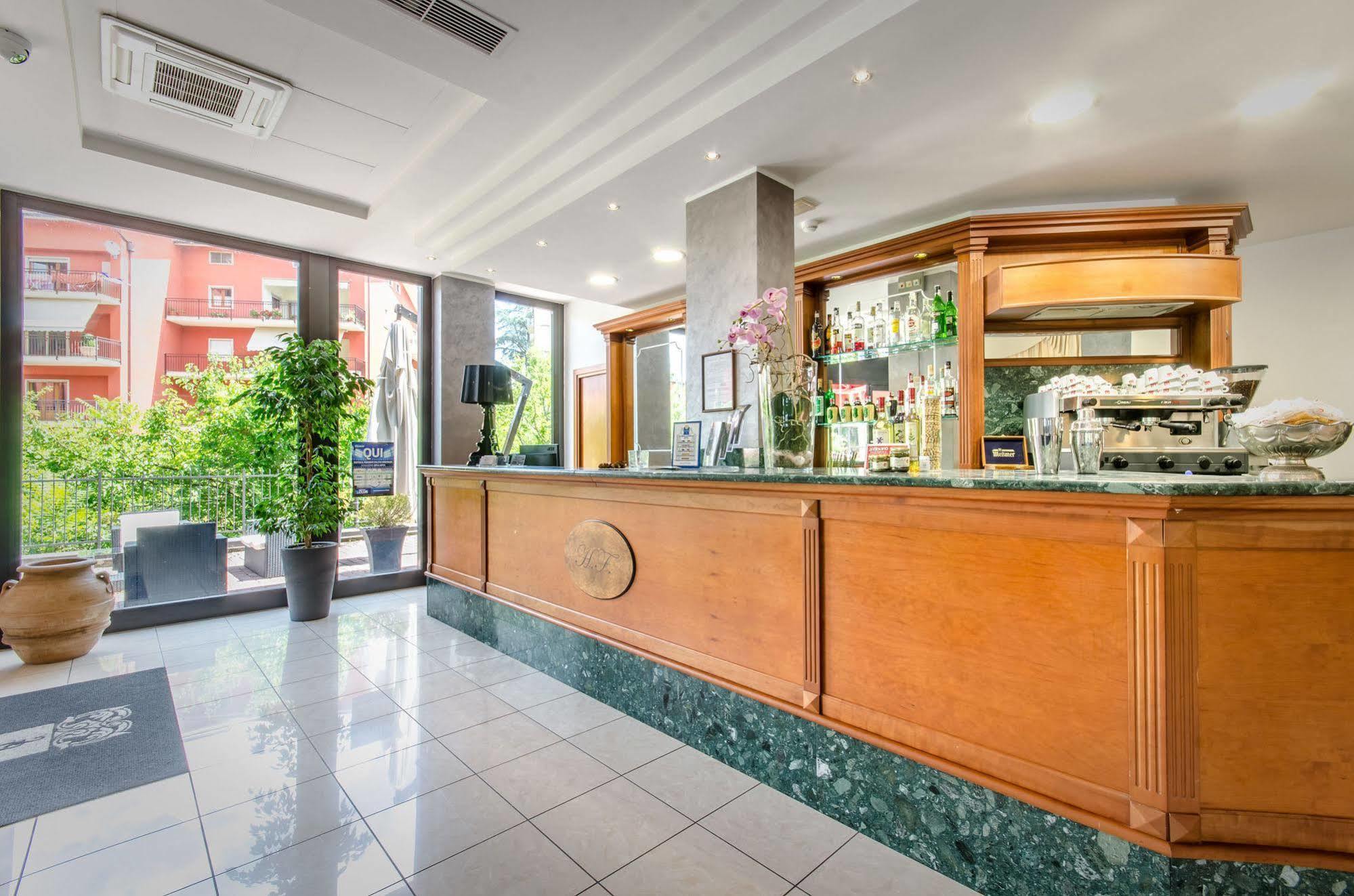 Hotel Federico II Л'Акуила Экстерьер фото