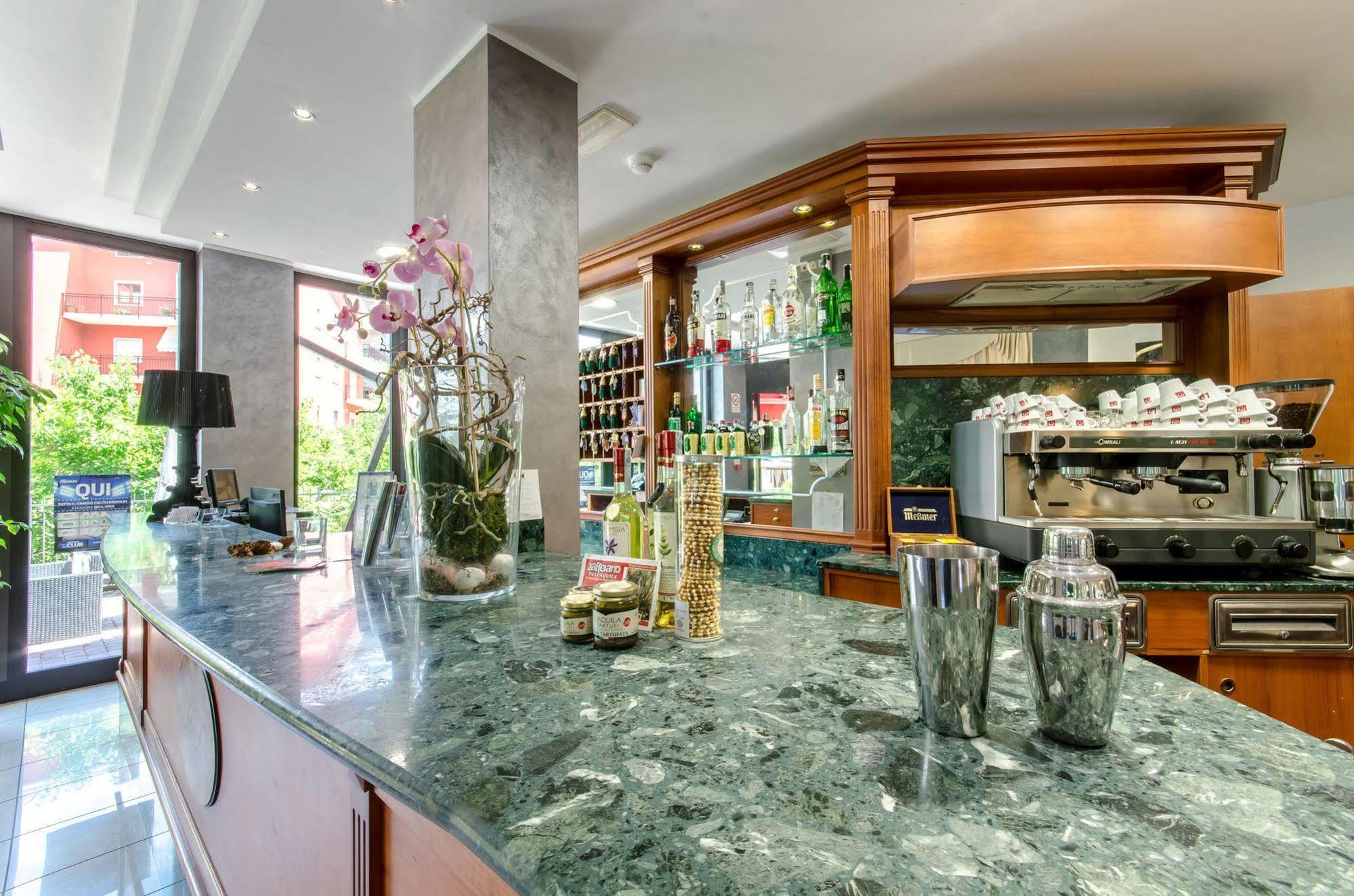 Hotel Federico II Л'Акуила Экстерьер фото